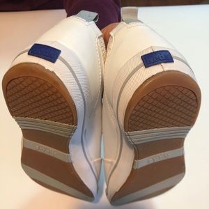 White size 6.5 Keds